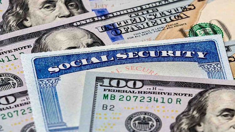 $1,976 Social Security Check Confirmed Starting in January 2025 – Many Retirees Will Receive Less for This Reason