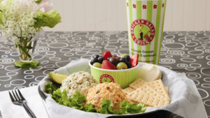 Chicken Salad Chick Expands to Baytown with Southern-Style Menu