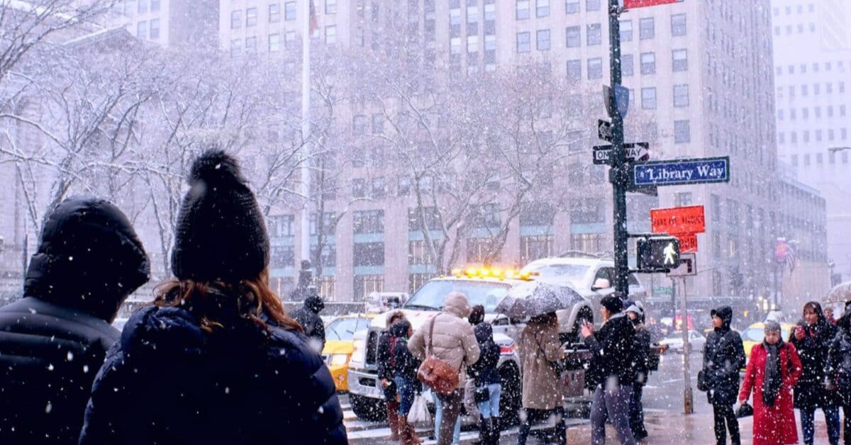 NYC Weather Update: Expect Snowfall from Clipper Storm This Weekend!